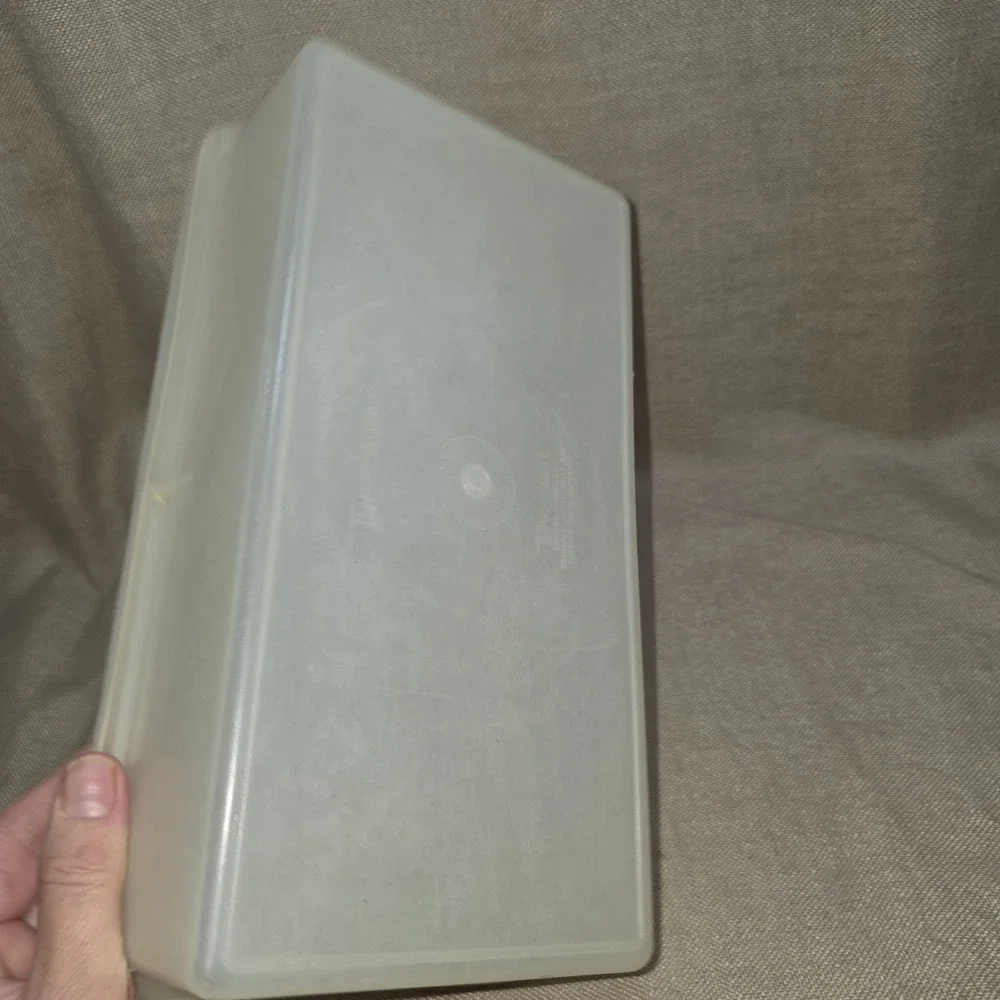 Vintage Tupperware Cracker Kracker Keeper Container Sheer Clear #677 With Lid